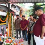 शहीद मनोज राणा की 12वीं पुण्यतिथि पर सैनिक कल्याण मंत्री गणेश जोशी ने अर्पित की श्रद्धांजलि