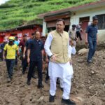 मुख्यमंत्री पुष्कर सिंह धामी ने गुरुवार को पौड़ी जनपद के आपदाग्रस्त क्षेत्र सैंजी का किया स्थलीय निरीक्षण