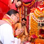 मुख्यमंत्री पुष्कर सिंह धामी ने सोमवार को काशीपुर में मां बाल सुंदरी मंदिर में की पूजा-अर्चना