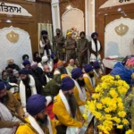 गुरु भक्ति के जयकारों के बीच शीतकाल के लिए बंद हुए हेमकुंड साहिब के कपाट